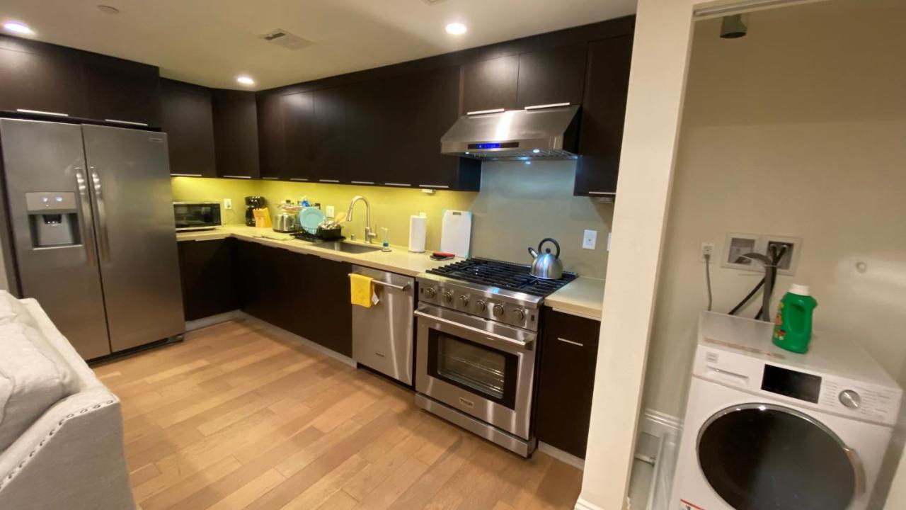 Gorgeous Apt With Parking In Ktown La Лос-Анджелес Екстер'єр фото
